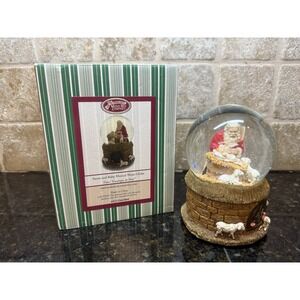 THE SAN FRANCISCO MUSIC BOX COMPANY Santa & Baby Jesus Musical Water Globe NEW